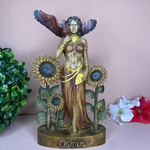 Oshun Statue: Yoruba Göttin der Liebe & der Fruchtbarkeit, handgeschnitzt