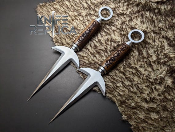 Handmade Minato Kunai Replica: Engraved Wood Handle, High Carbon