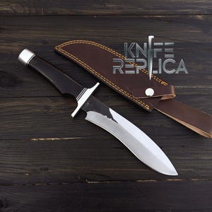 Handmade D2 Steel Bowie Knife: Bull Horn Handle, Leather Sheath