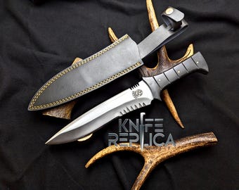 Resident Evil 4: RE4 Custom Handmade D2 Steel Full Tang Leon Kennedy&#39;s Knife with Sheath | Game Knife | Gift for Him | Anniversary Gift