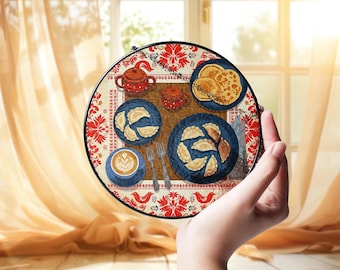 Pierogi Glass Suncatcher, Eastern European Kitchen Art, Polish Food Decor, Folk Glass Window Hanging, Handmade Gift for Mom, Mother’s Day