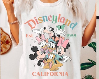 Camiseta retro de Mickey y sus amigos de Disneyland (fundada en 1955), Magic Kingdom, Disneyworld, viaje familiar a Disney, diseño clásico de parque temático.
