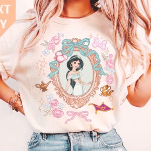 Retro 90s Disney Princess Jasmine Shirt, Crop Top, Coquette Bow and Ears Design, Girly Disney Tee, Perfect for Disney World, Princess