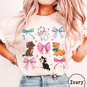 Camiseta retro de los 90 de Disney Aristogatos, top corto, diseño de la gatita Marie, lazos coquetos, camiseta de viaje de chicas Disney, colección vintage de Disneyland