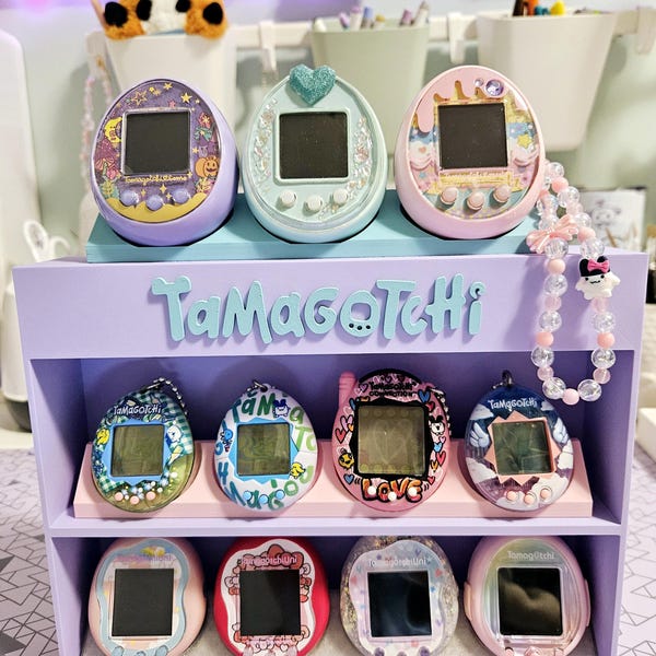Tamagotchi Shelf Display V1 Smaller Tamas