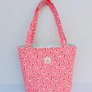 Quilted tote bag shopping bag pink strawberries gingham travel bag gifts for her handmade