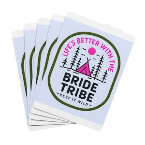 Naipes de la Tribu de Novias / Juegos de cartas divertidos, despedida de soltera con temática de camping, acampadas, reuniones al aire libre, idea de regalo única