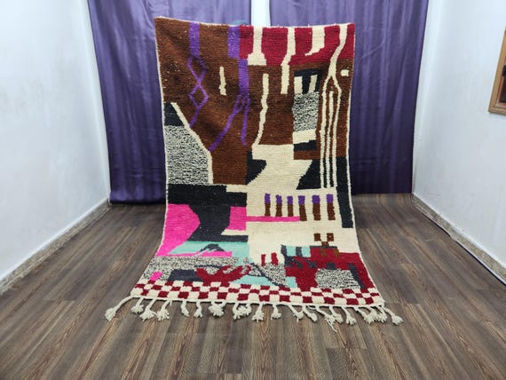 Moroccan Berber Wool Rug: Handknotted Boho Area Carpet