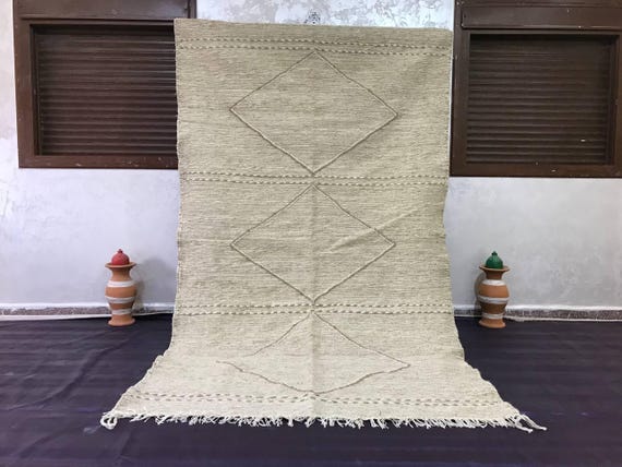 Moroccan Kilim Rug: Handmade Wool with Geometric Pattern - Boho Style