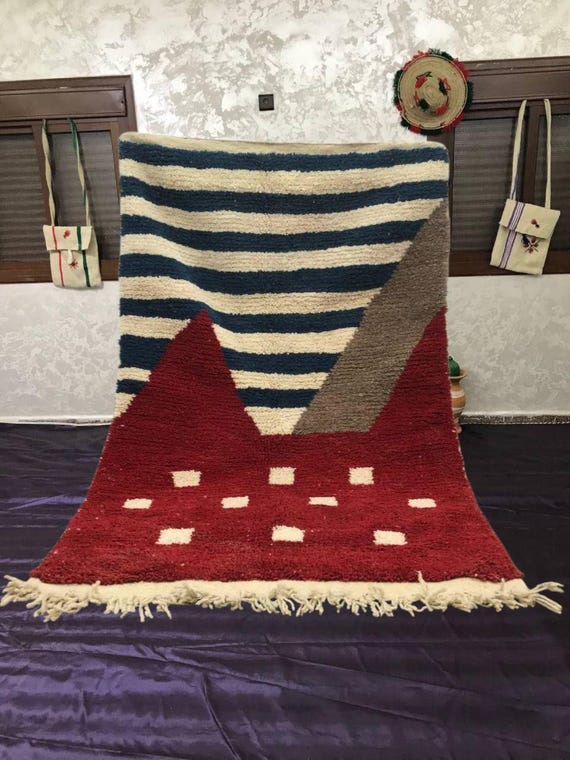 Moroccan Berber Rug: Boho Wool Accent (Handwoven, Multiple Sizes)