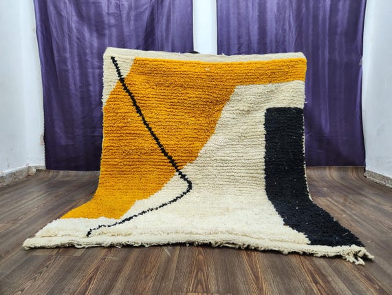 Amazigh Wool Rug, Pink & White Geometric (Handmade Moroccan)