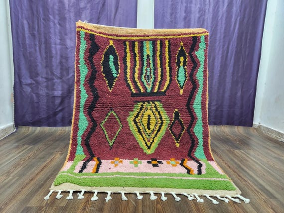 Area Rug: Cozy Wool Blend, Neutral Boho Design - Durable & Eco-Friendly