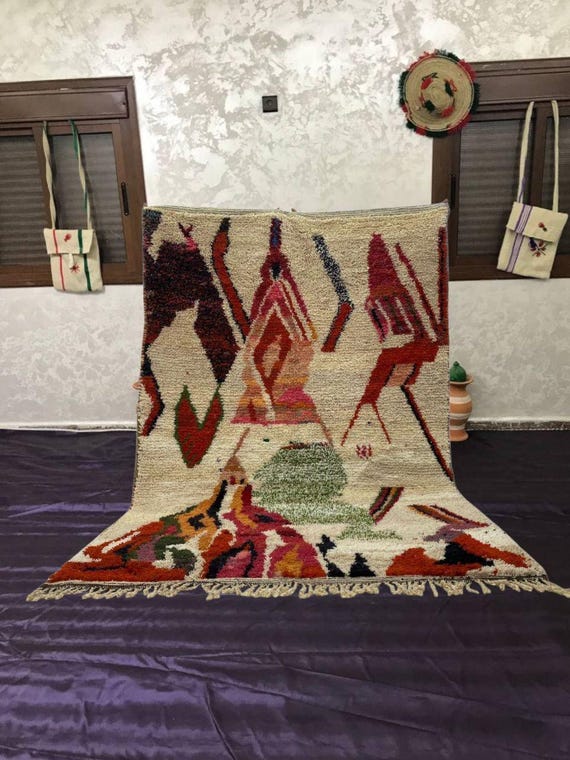 Handmade Moroccan Wool Rug: Colorful Boujaad Motifs (Cream, Fringe)