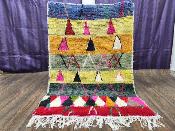 Atlas Wool Rug: Hand-Knotted Moroccan Design - Soft, Durable