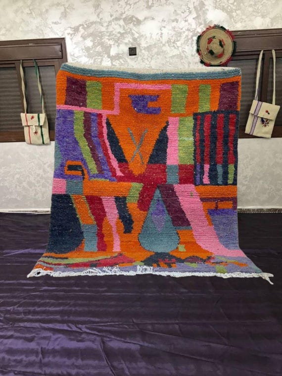 Moroccan Wool Rug - Vibrant Geometric Pattern, Large Size