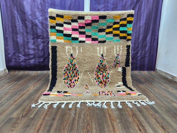 Boho Moroccan Rug: Handmade Wool with Geometric Patterns