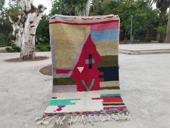 Berber Wool Rug: Handwoven Moroccan Design (Soft, Durable, Neutral)