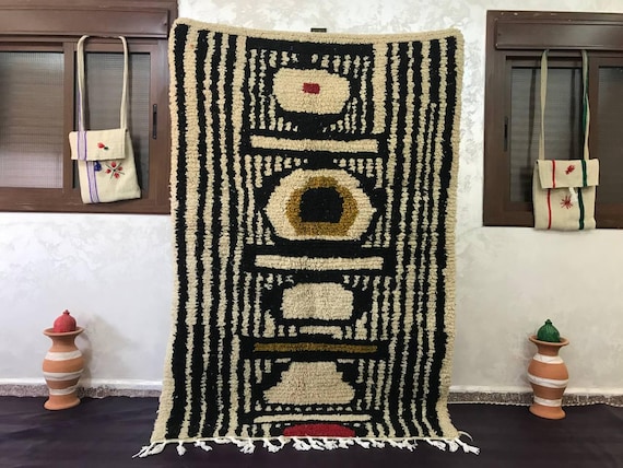 Berber Moroccan Wool Rug, Black Cream Pattern (Handwoven 7x9)