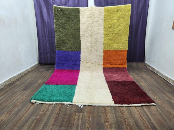 Moroccan Berber Rug: Earthy Wool, Handwoven - Tassel Edges