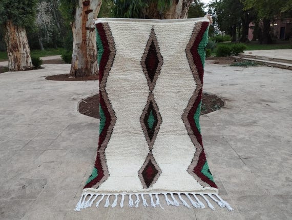 Moroccan Berber Wool Rug - Cream and Brown Diamond Pattern with Tassels