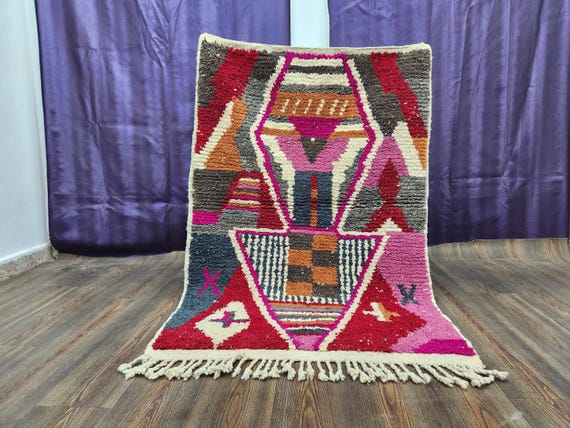 Berber Wool Runner Rug, Moroccan Design, Green Border (Hand-Knotted)