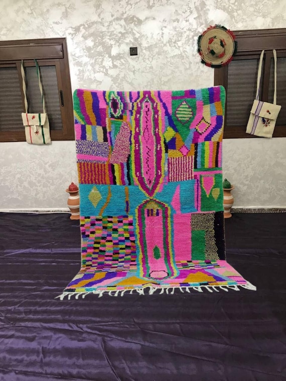 Berber Wool Rug - Handcrafted Moroccan Tassels, Natural Dye