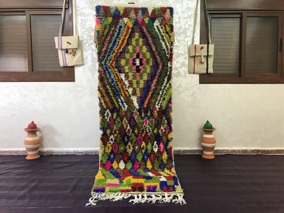 Moroccan Wool Runner Rug: Vibrant Diamond Pattern with Tassels