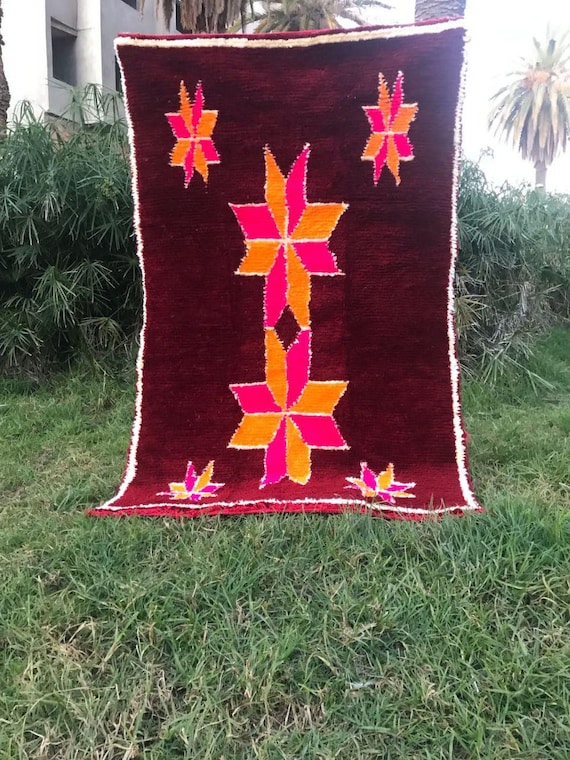 Berber Wool Rug: Moroccan Red and Pink Geometric - Handwoven