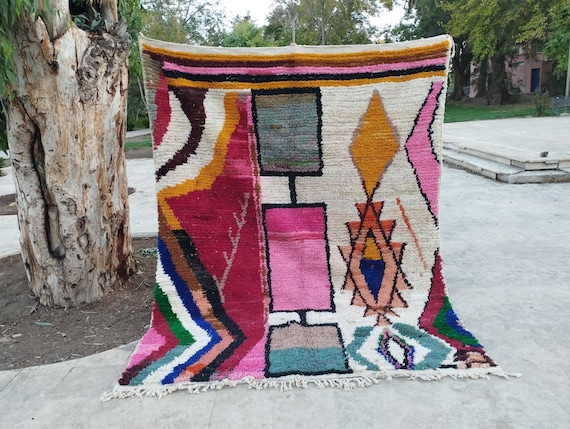 Moroccan Berber Rug - Handwoven Wool with Traditional Tribal Design