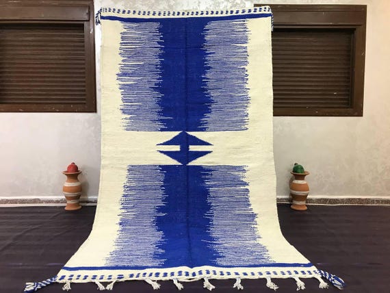 Moroccan Wool Kilim Rug: Blue Geometric Pattern, Handmade