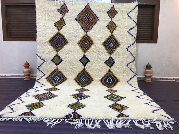 Moroccan Berber Wool Rug: Handmade Azilal Design, Soft Plush