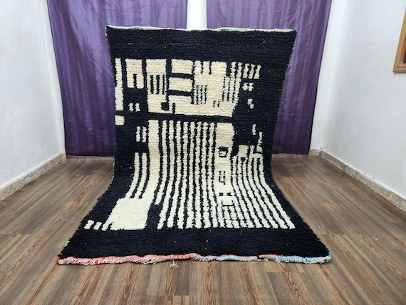 Moroccan Wool Rug: Black and White Berber Design - Handmade 10x14