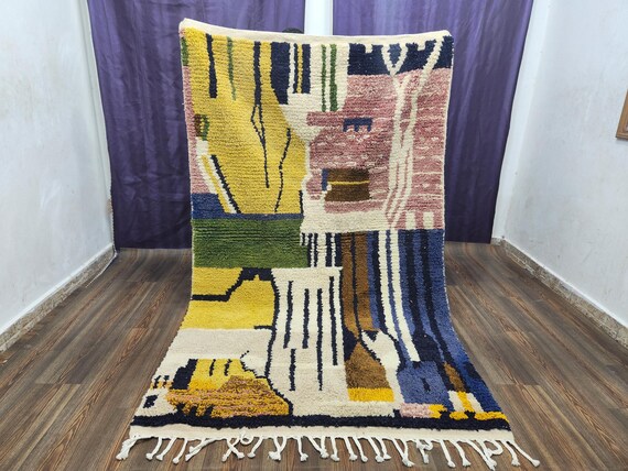 Plush Soft Rug - Warm and Comfortable Floor Accent