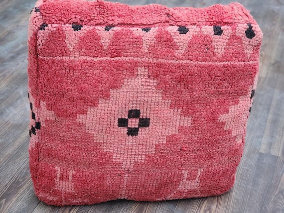 Artisan Wool Pouf Rug - Soft Seating & Decorative Touch