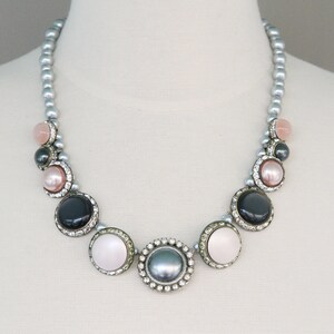 Classic and Classy. Statement Necklace from Vintage Rhinestone and Pearl Earrings afbeelding 2