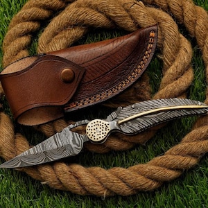 Custom Handmade Damascus Leaf Pocket Knife Damascus Folding Knife Damascus steel Handle - Engraved Brass Bolster Exquisite Artistry