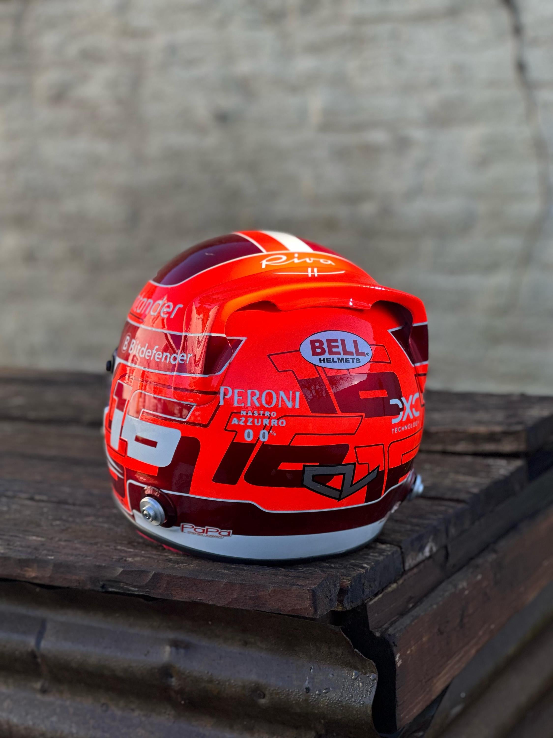 シャルル・ルクレール フェラーリ F1 レプリカヘルメット 