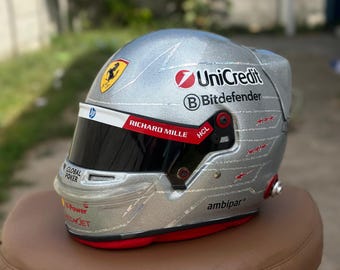 1:1 replica helmet Lewis Hamilton #44 Las Vegas 2025 – Scuderia Ferrari - Handmade