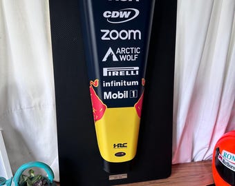 Cuadro Decorativo F1 Red Bull RB20 2024 – Max Verstappen | Motorsport Formula 1 | Decoración Estudio / Garage