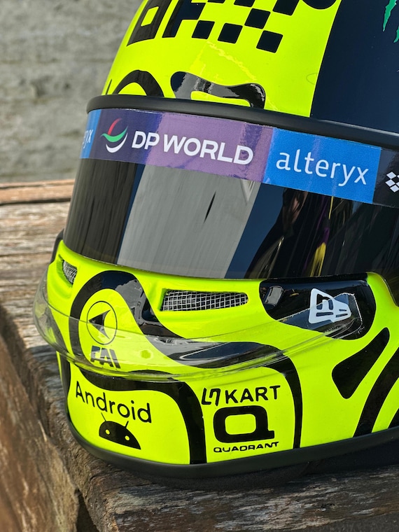 Casque miniature Lando Norris 2024 à l'échelle 1:5 - McLaren F1 | Fuel For Fans