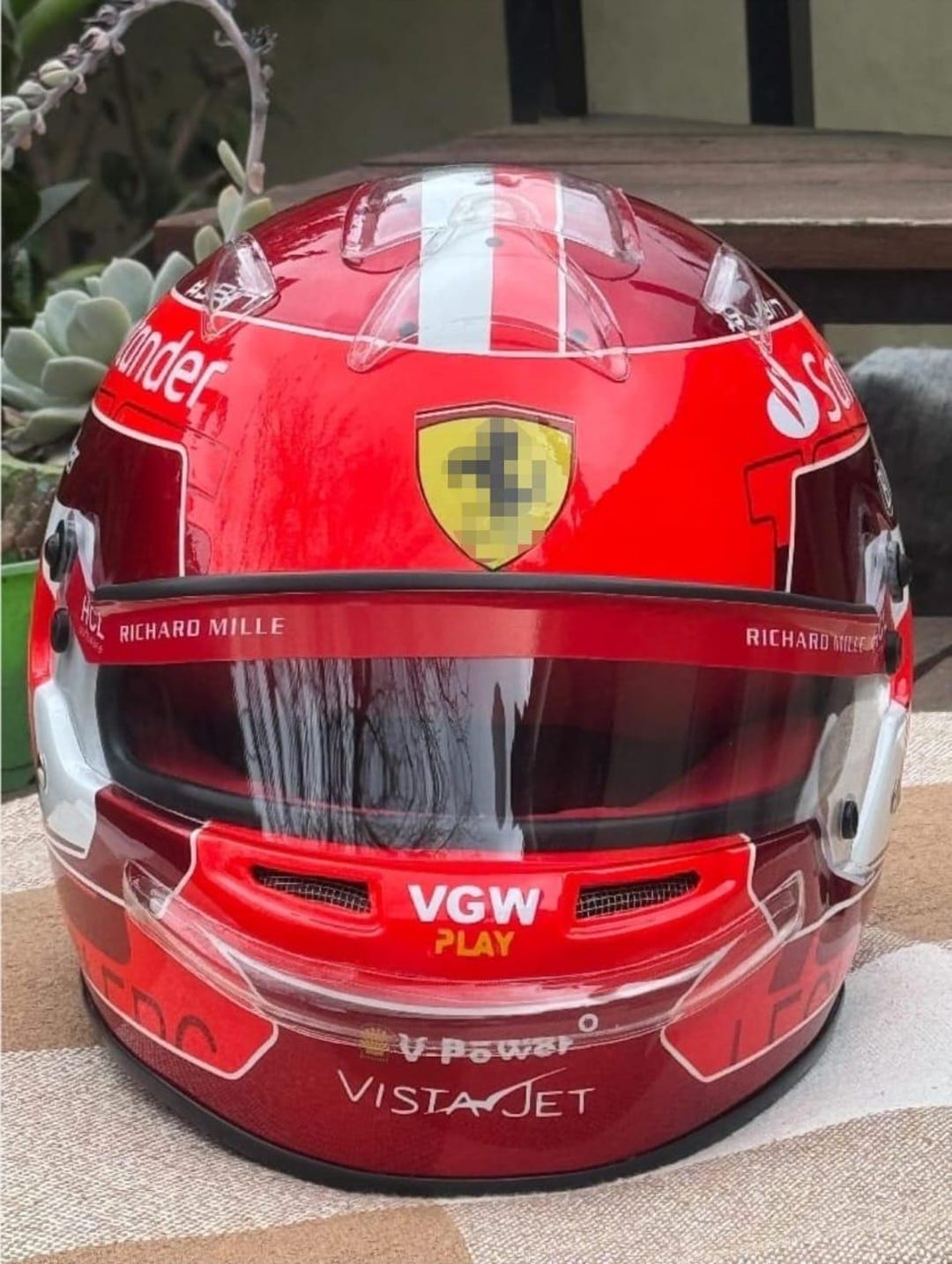 シャルル・ルクレール フェラーリF1レプリカヘルメット｜フォーミュラ1