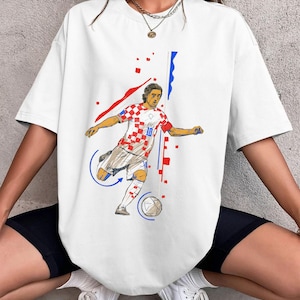 Luka Modric Croatia Vintage Design T-shirt, Football T-shirt, Modric T-shirt, Real Madrid, Croatia, Gift for Him