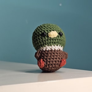 Handmade Crochet Amigurumi Keychain: Kawaii Bag Charm
