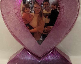 Personalized 3D Heart Photo Frame: Custom Keepsake Display
