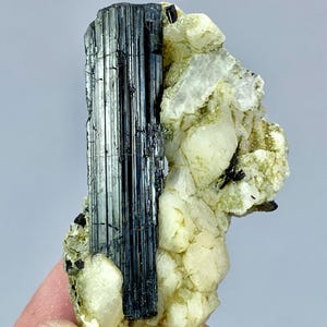 76 Carat Rare Tourmaline With Feldspar Terminated Crystal Natural High-Quality Healing Stone & Mineral Specimen From Pakistan