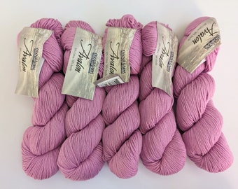 Cascade Avalon yarns, color Lilac Chiffon (#21), Cotton/Acrylic yarn