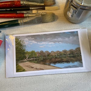 Wenskaart met mijn olieverfschilderij van Connaught Waters, Epping Forest. Compleet met envelop in cellofaanfolie.