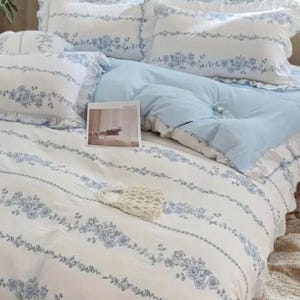 4Pcs Floral Blue Ruffled Duvet Cover Set, Princess Style Bedding, Ruffled Bedding Set, French Style Bedding, Blue Quilt Cover Sets