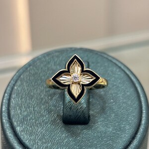 14K Real Gold Four Leaf Clover Ring, Enamel Flower Detail Ring, Clover Ring, 14K Gold Jewelry, Lucky Jewelry, Gift for Women