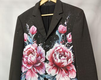 Chaqueta vintage reciclada: peonías pintadas a mano